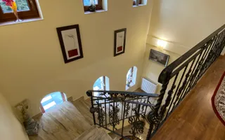 Vila  Frumoasa , individuala ,Sibiu ,7 camere , 5 Bai , mobilata ,utilata - Poză 39