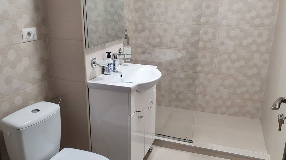 Apartament 2 camere decomandat - Poză 5