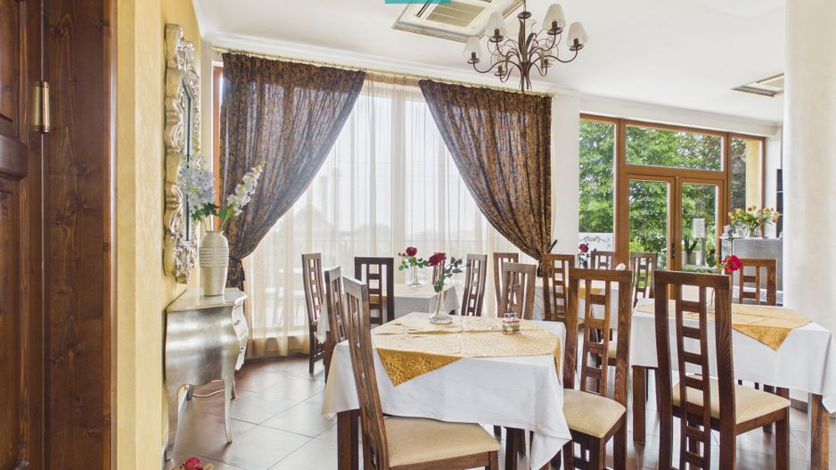 Afacere la cheie – Pensiune cu restaurant - Poză 1