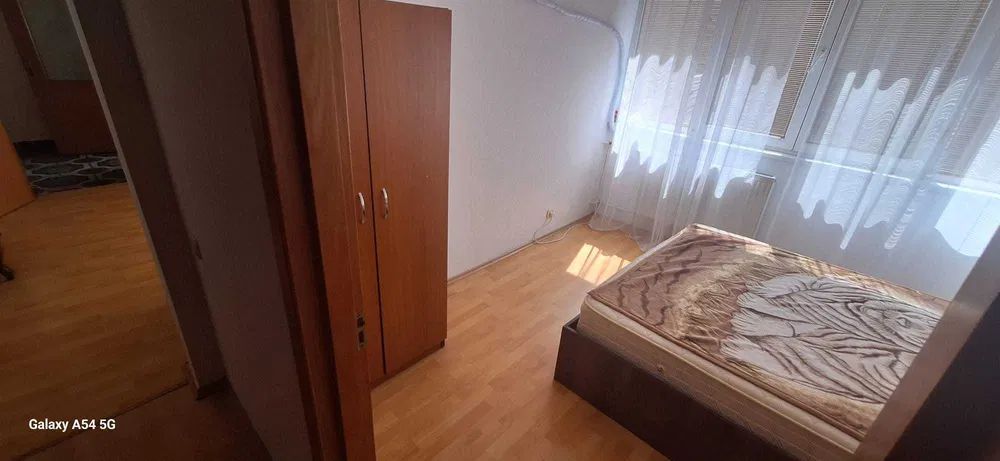 APARTAMENT LUMINOS SI SPATIOS METROU IANCULUI COMISION 0 - Poză 4