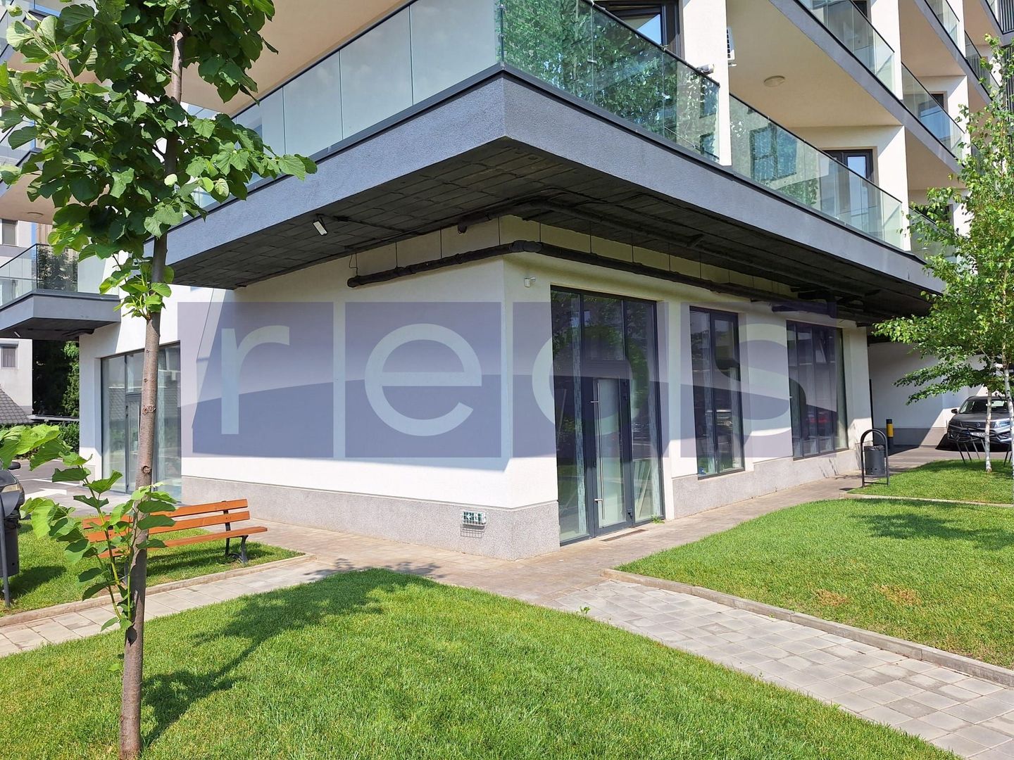 SPAȚIU COMERCIAL DE ÎNCHIRIAT 90,5 MP | ZONA LOCUITĂ INTENS | VULCAN RESIDENCE - Poză 4