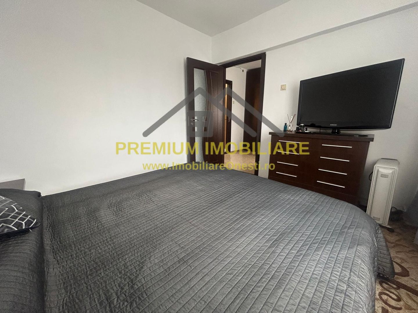 De vanzare Apartament 3 camere zona de jos - Poză 6