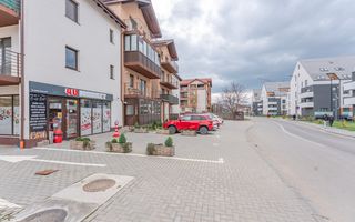 Spatiu comercial de vanzare cartier Tractorul (zona noua) - Poză 1