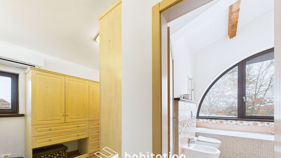 Casă de vis în Giroc – Eleganță clasică, spațiu vast și confortabil - Poză 24