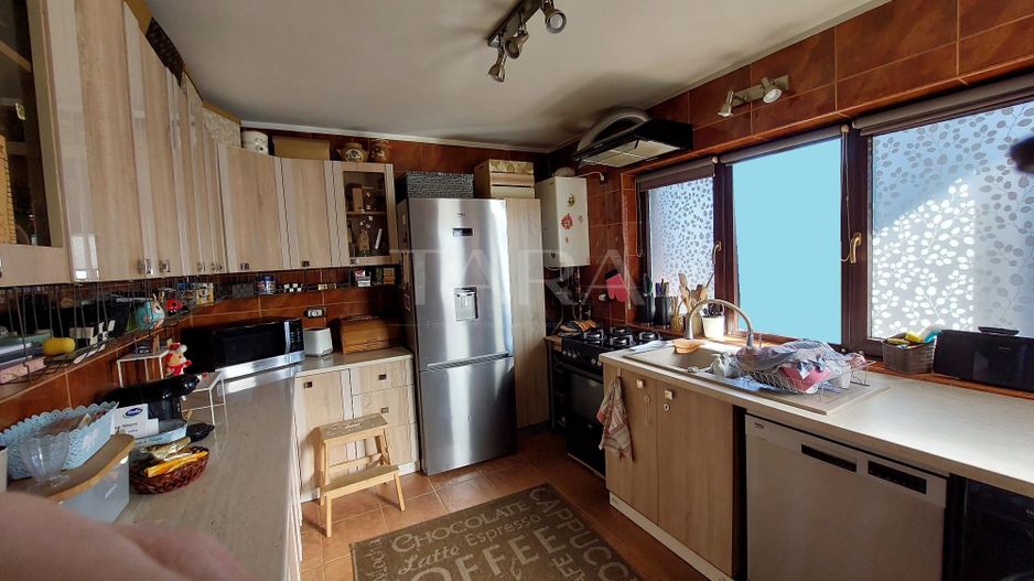 Casa visurilor tale în Florești, in aproprierea strazii Avram Iancu. - Poză 2