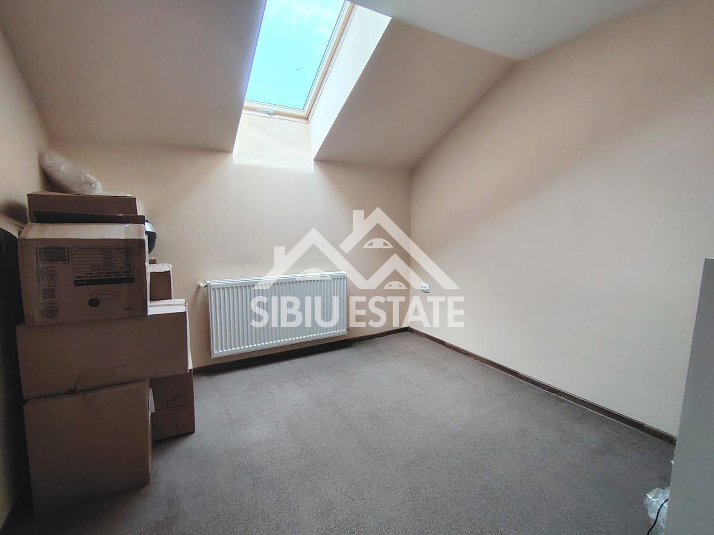 Casa de inchiriat Sibiu, 4 camere 2 bai - Poză 10