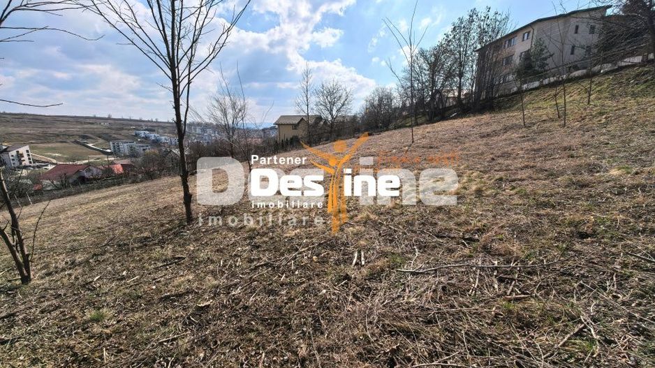 Teren intravilan 3000 mp Str. Soarelui la asfalt utilități la limită - Poză 4