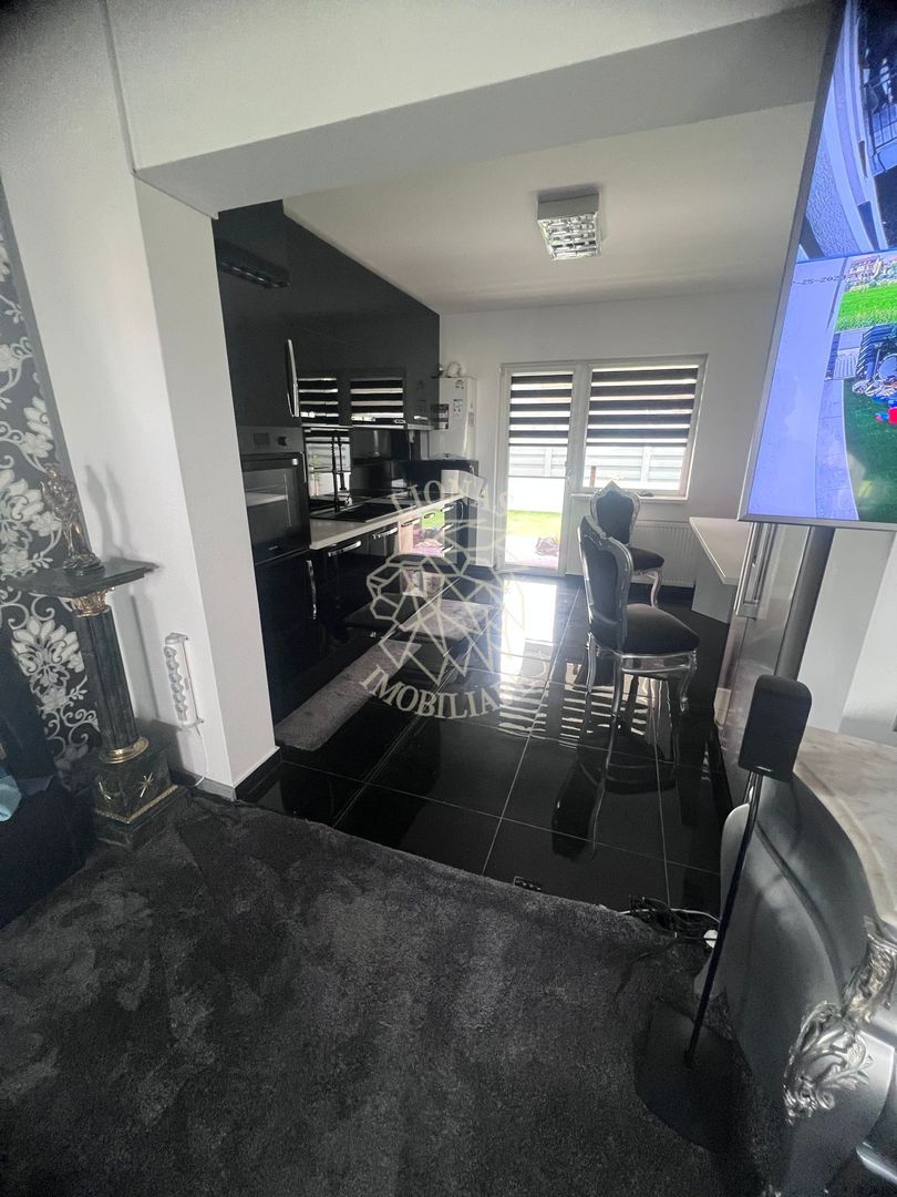 Casa de lux 103 mp-teren 199 mp-sauna-cinema- garaj 3 masini- Floresti - Poză 3