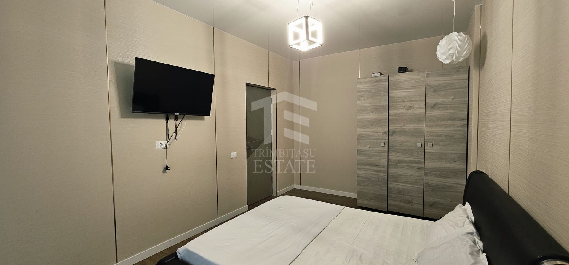 Apartament cu 2 camere Mamaia Nord, primul rand la mare, termen lung - Poză 8