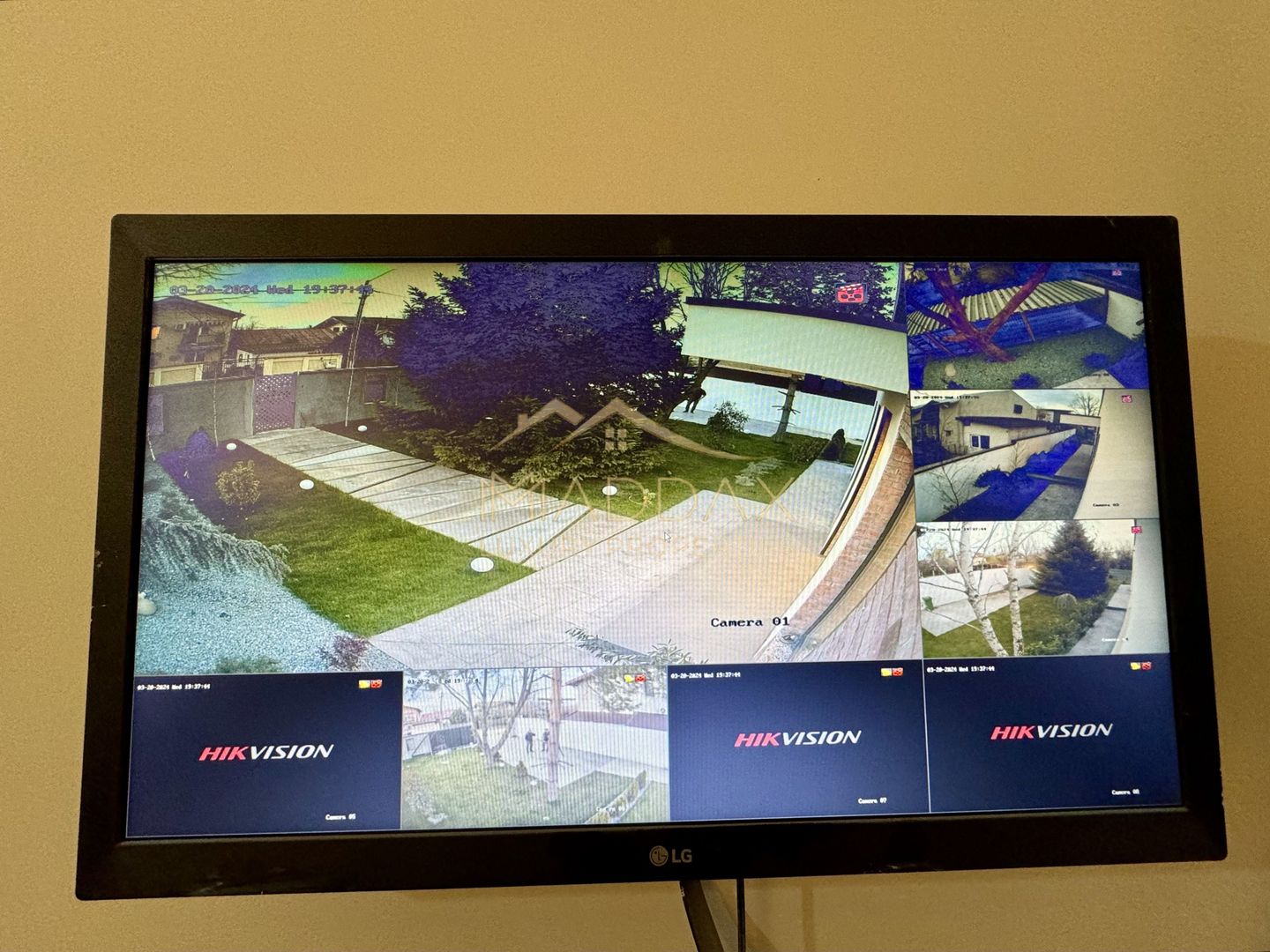 Vila cu 5 camere // * 565 mp gradina* // Tunari - Poză 34