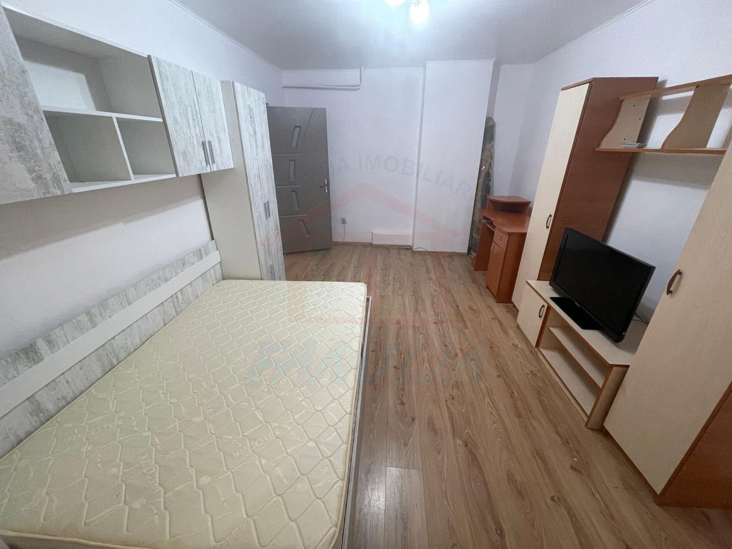 Apartament cu 1 cameră de închiriat – Micro 20 | 37 mp - Poză 3