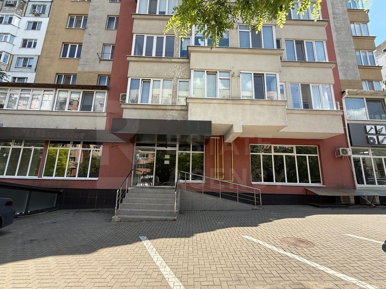 Chirie, spațiu comercial, 262 mp, str. Igor Vieru, Ciocana - Poză 1
