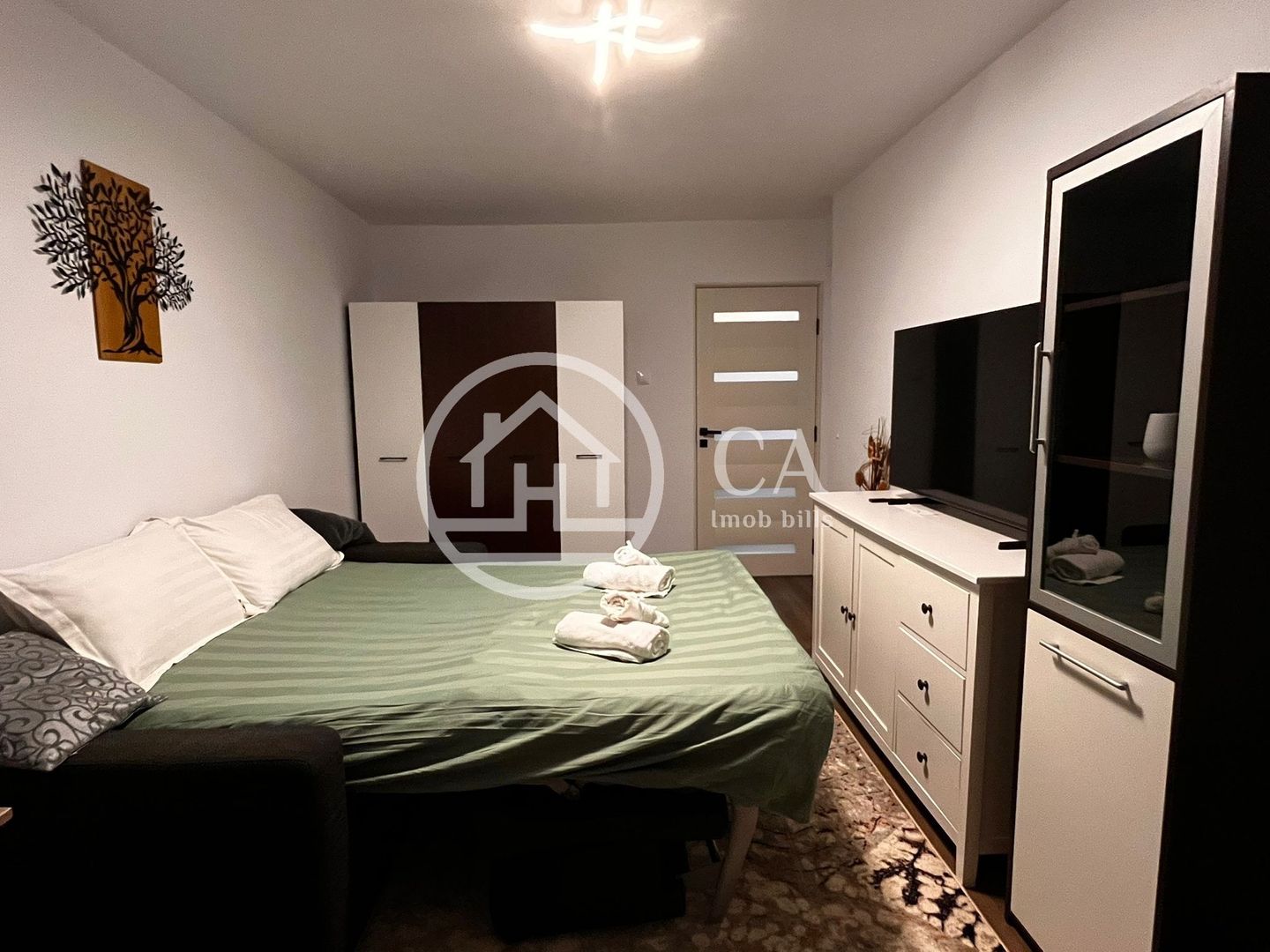 Apartament cu 2 camere de închiriat în zona Central, Oradea - Poză 1