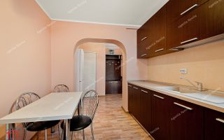 De vanzare apartament 2 camere Micro 39, etaj 3 - Poză 5