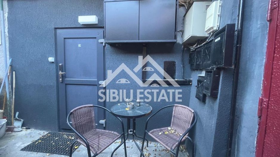 Garsonieră modernă, de vanzare, ultracentral–ideală pentru locuit sau investitie - Poză 1