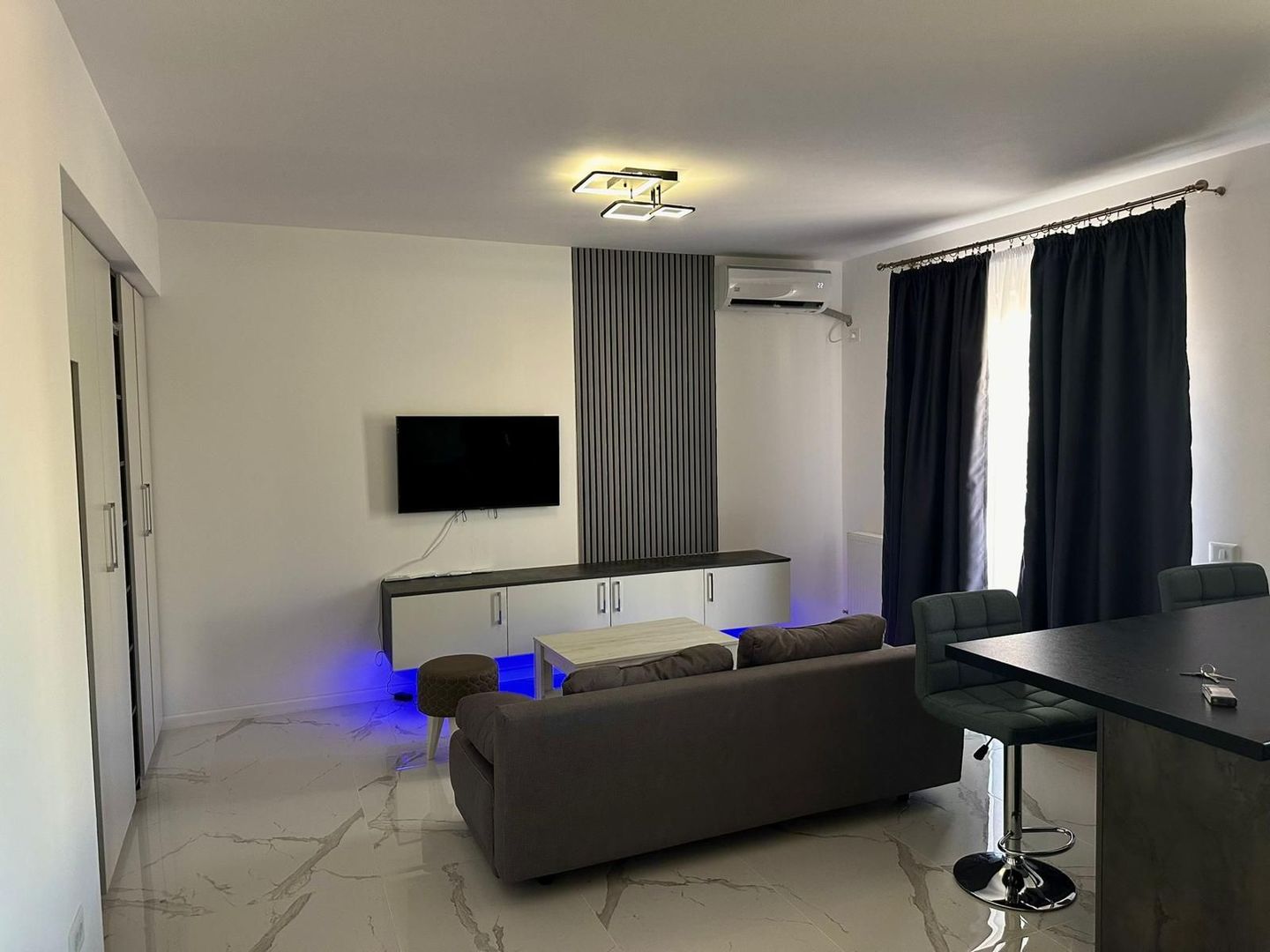 AP.2 CAMERE- MIRAL RESIDENCE, CENTRALA, PARCARE INCLUSA, MODERN - Poză 2