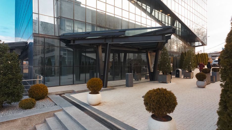 Spațiu Comercial. Business Centrul ROYAL TOWER - Poză 11