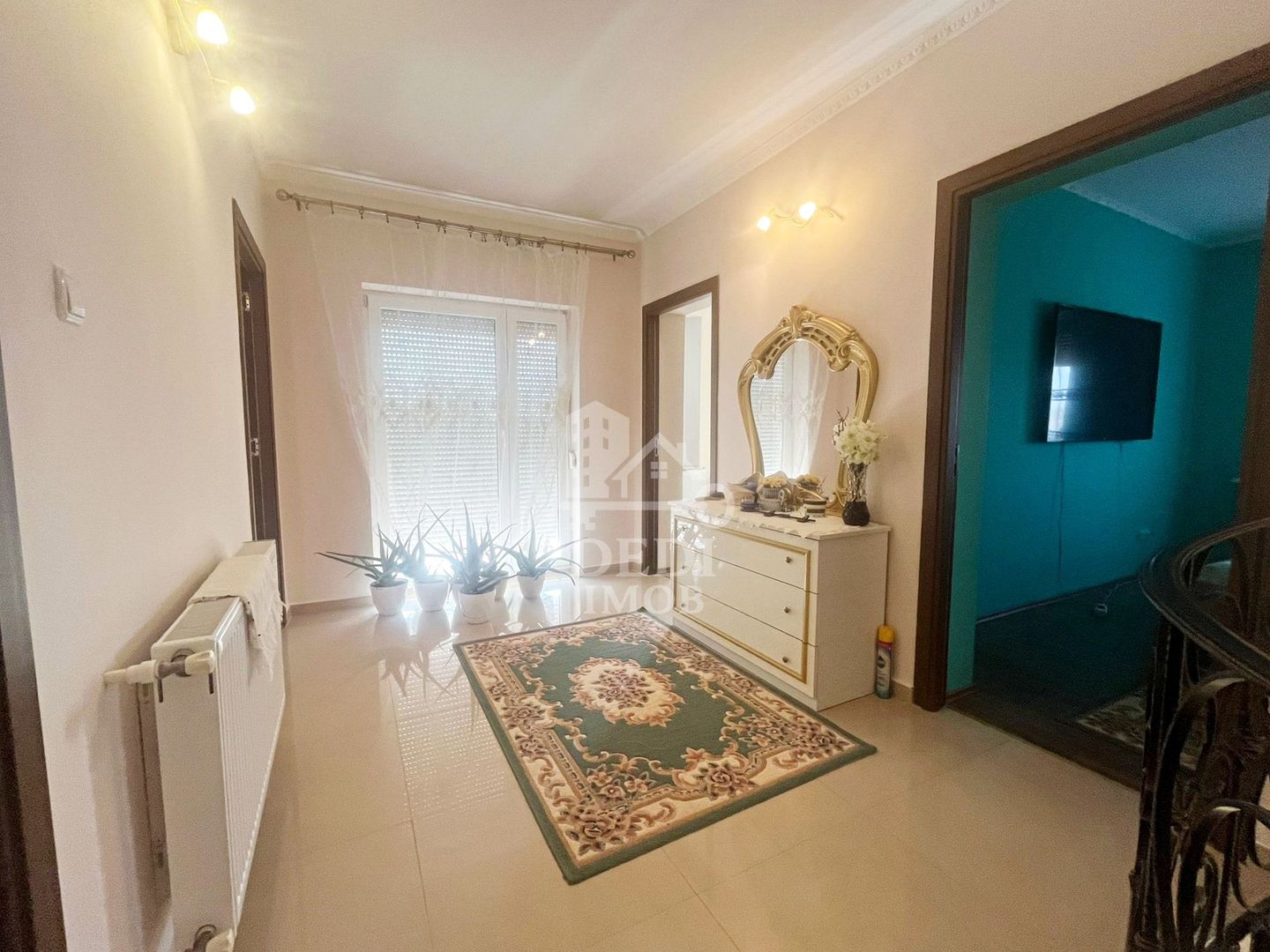 Casă cu 2 locuințe, teren intravilan 7062 mp Cetariu, Bihor - Poză 19