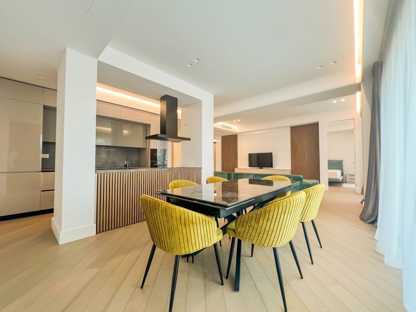 Chirie I Penthouse 4 camere I Iancu Nicolae I Bloc Luxury I 2 Parcari - Poză 7