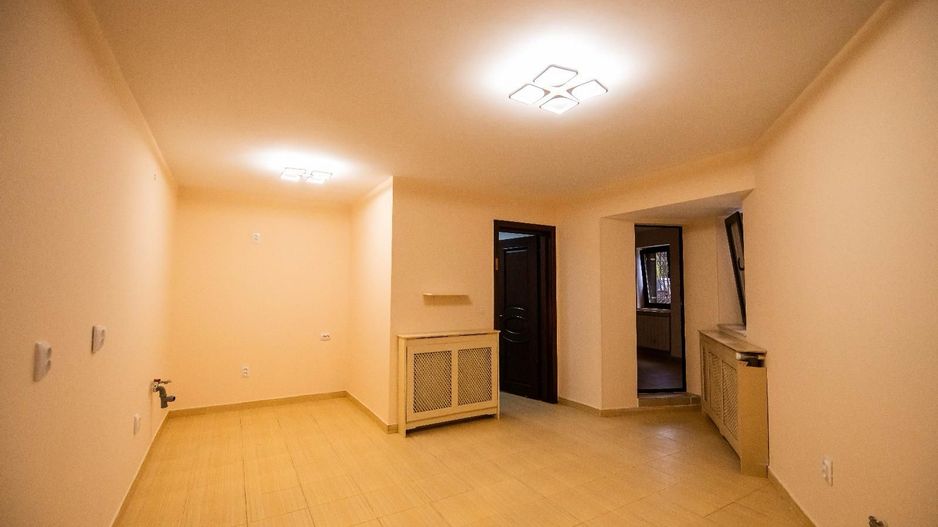 Imobil 28 CAMERE pretabil CAMIN BATRANI- GRADINITA-CLINICA MEDICALA - Poză 5