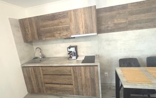 Apartament la casă, cu 4 camere - Poză 3
