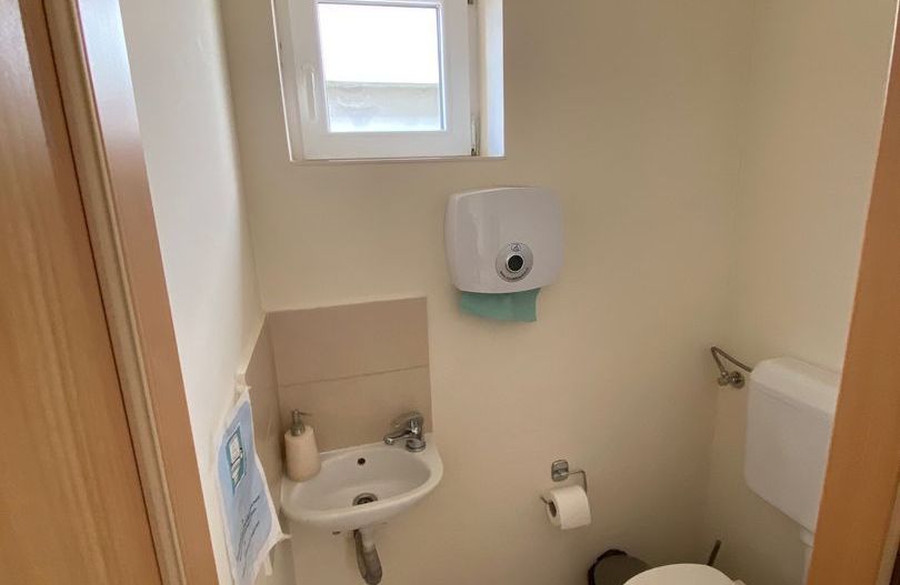 Casa In Dumbravita pretabila birouri sau alte activitati - Poză 23