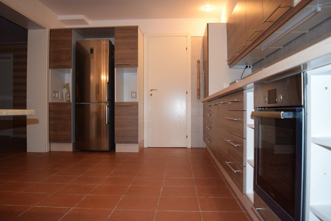 Vila spatioasa de inchiriat | gradina generoasa si piscina |Pipera - Poză 10