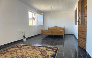 Vanzare apartament -3 camere la casă, etaj 1+pod+cota teren–Târgoviște - Poză 3