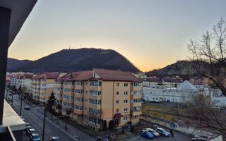 Exclusivitate -Apartament în bloc nou, Intrare Răcădău, cu priveliște spre Tâmpa - Poză 1