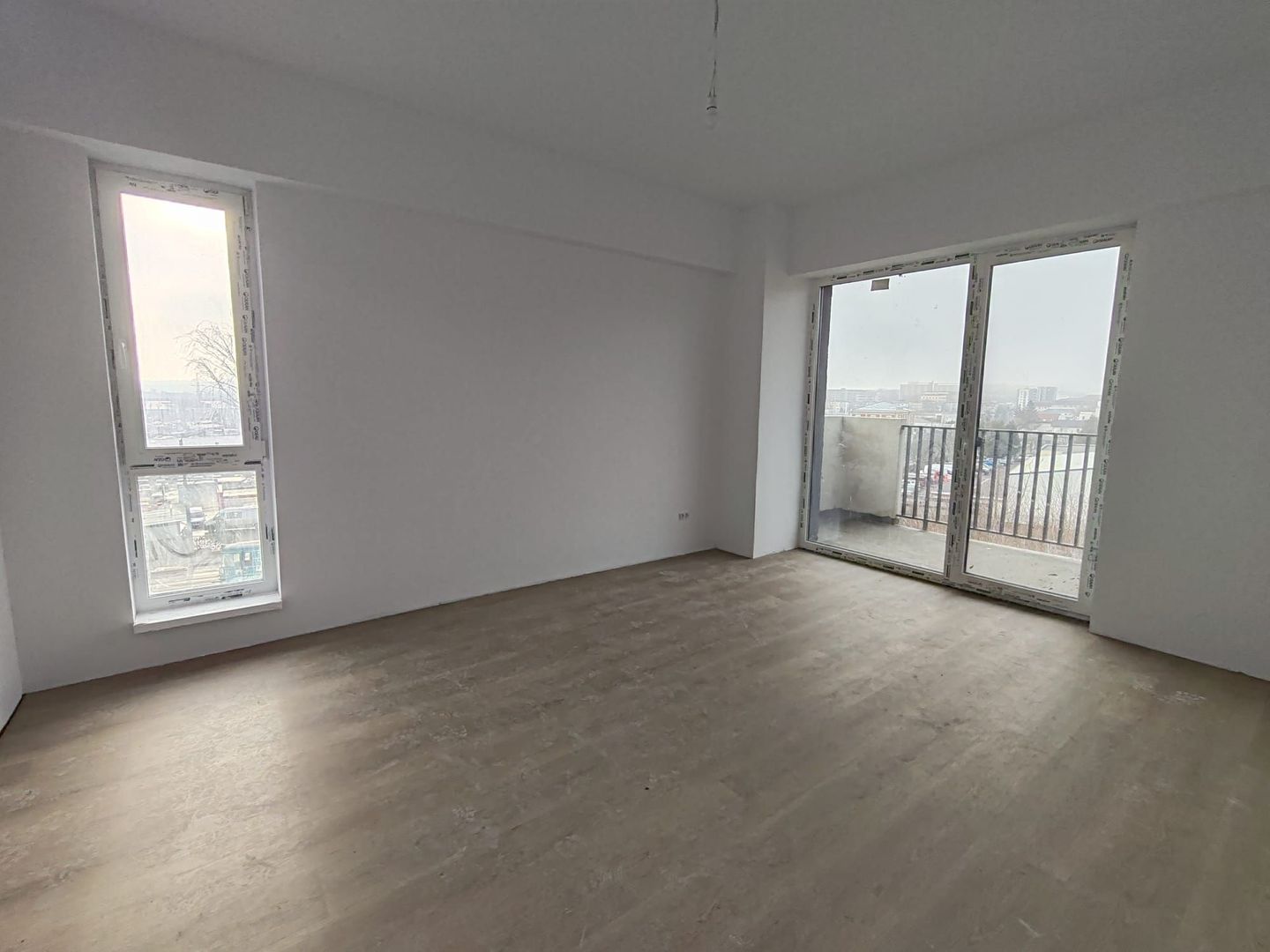 Apartament NOU 2 camere Dec 61 mp. Tatarasi 127660  euro - Poză 2