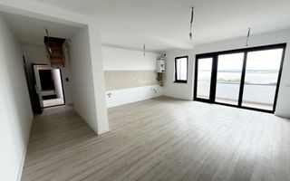 Apartament cu 2 camere si pod in Giroc - Poză 1