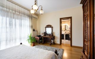 Vilă premium 11 camere | Dămăroaia | saună | fitness | teren 1.000mp - Poză 9