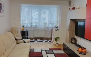 Apartament 3 camere  Mărășești, - Poză 1
