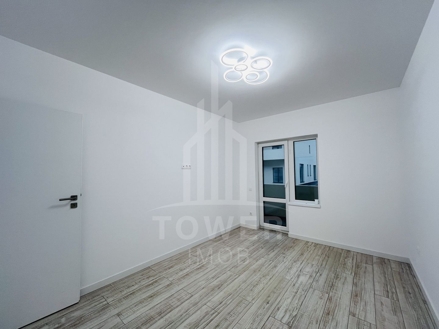 Apartament 3 camere la cheie - Poză 2