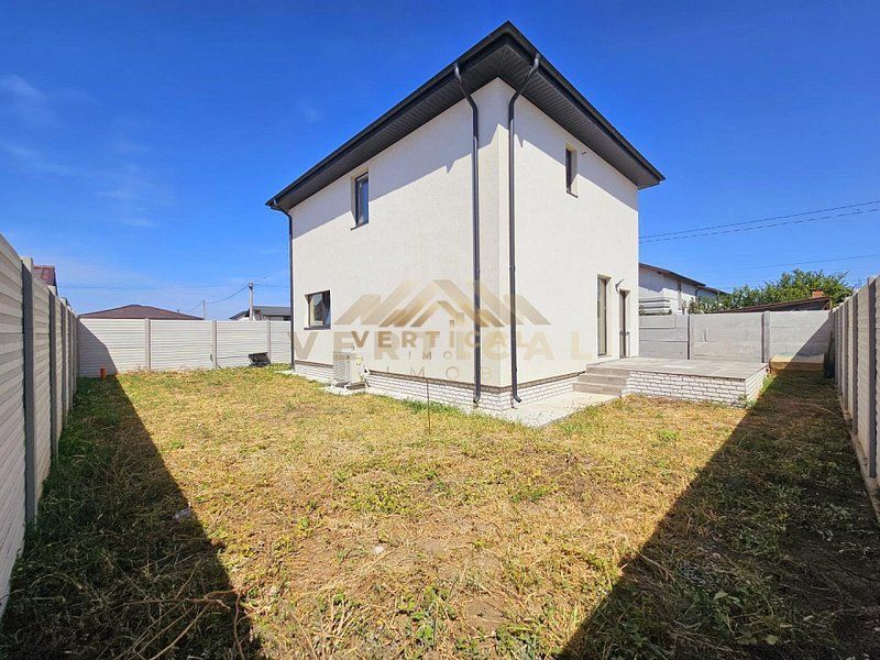 De vanzare casa 4 camere in comuna Berceni - Poză 5