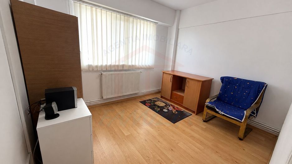 APARTAMENT 4 CAMERE, MICRO 20, 110.000 € - Poză 1