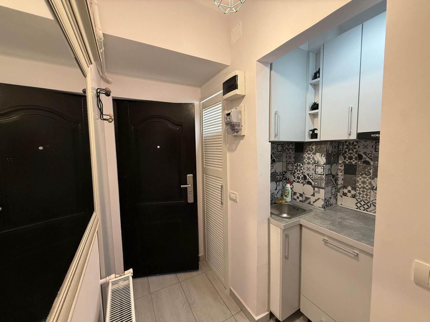 Garsonieră complet renovată in zona Dorobanți pe Strada Londra - Poză 5