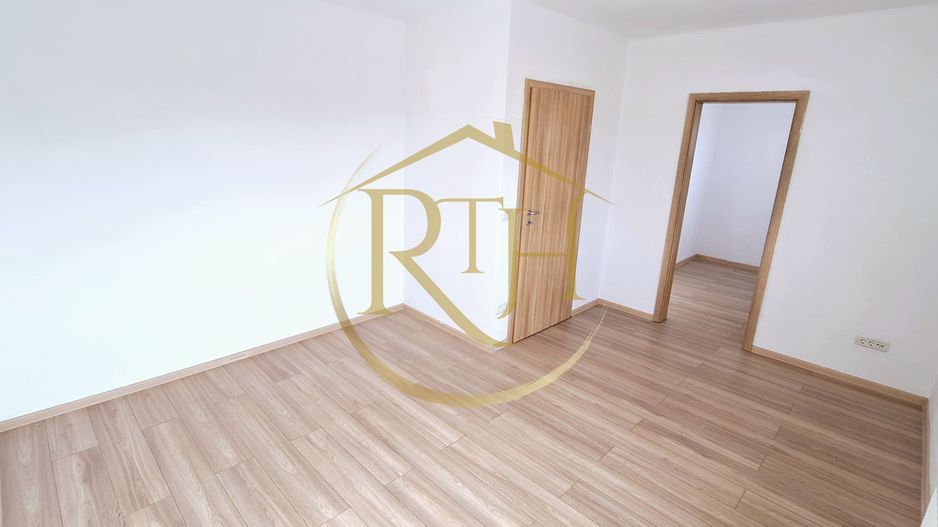 Oferim spre inchiriere casa cu 4 camere,Nemobilata in Dumbravita,aproape de Lidl - Poză 11