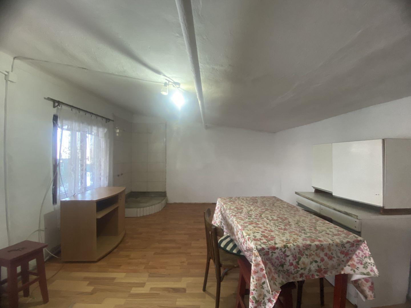 Vanzare casă cu teren generos în Săcueni, la 15 minute de Târgoviște - Poză 24