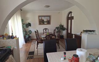 BRASADAS vinde casa individuala 8 cam teren 10 ari Unirii. - Poză 5