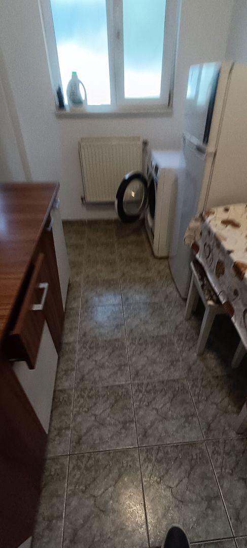 Apartament de închiriat la curte comună chiar în Complexul Studențesc - Poză 10