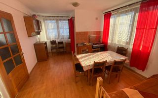 Pensiune / Casă 400 MP | Str. Mihai Eminescu - Poză 12