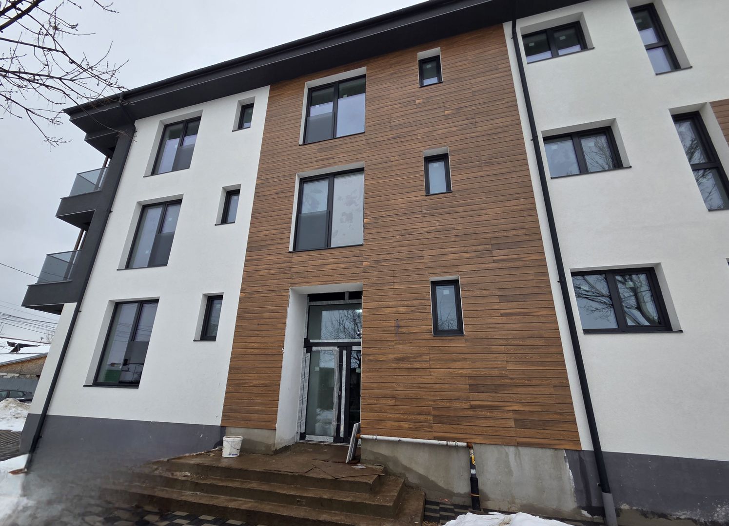 Garsoniera Bucureștii Noi - Poză 1