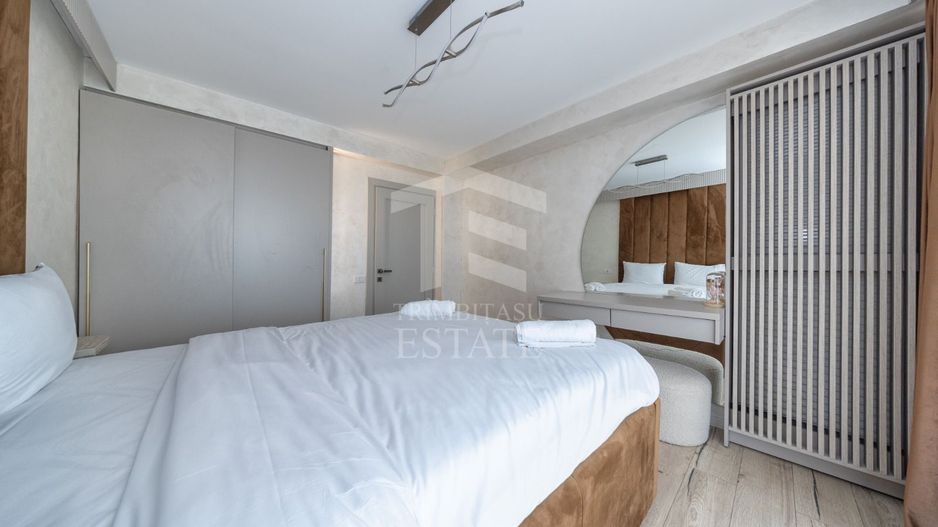 Coresi-Penthouse 3 camere +loc de parcare subteran 203mp - Poză 13