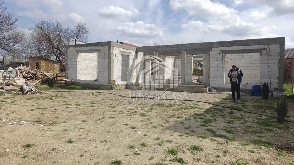 Casa in constructie si teren in Vernesti BZ SC=150mp teren=509mp d=20m - Poză 16