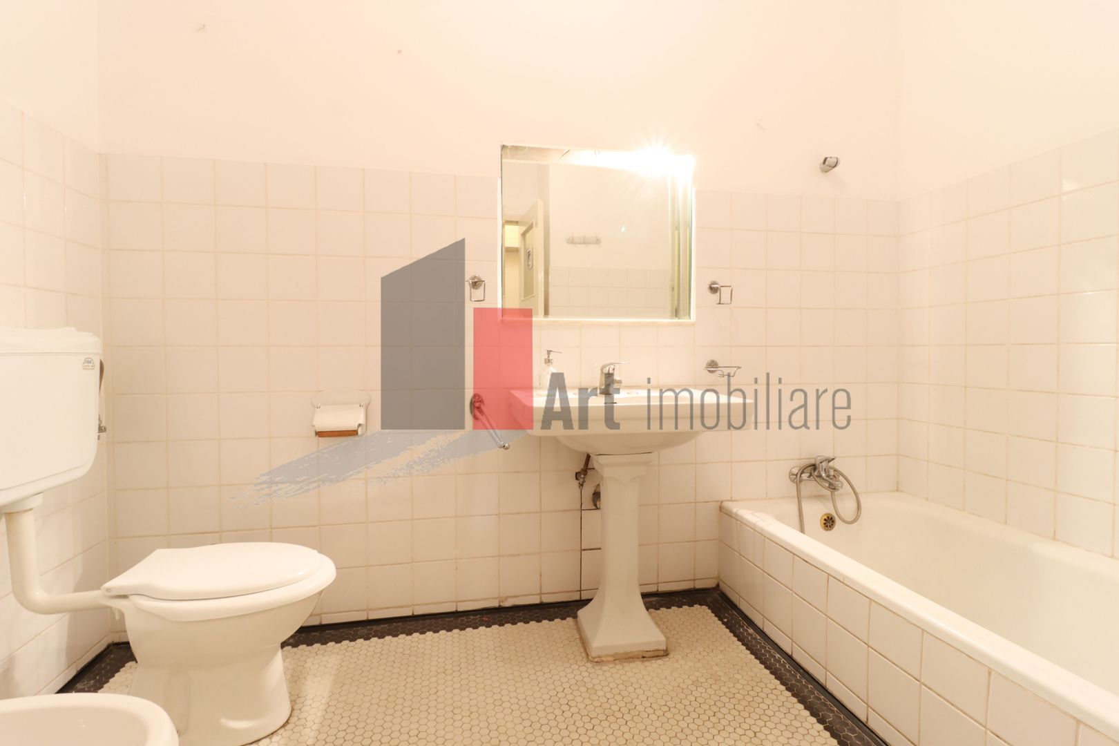 Apartamentul   "BURGESOS"  Universitate-Magheru, bloc stradal, 165 mp totali - Poză 36