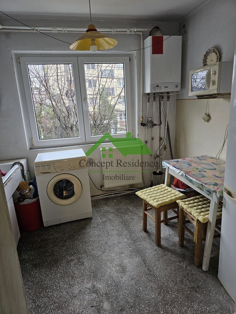 Apartament 4 camere, etaj 1, garaj – Str. Victoriei zona sc. nr. 4 - Poză 7