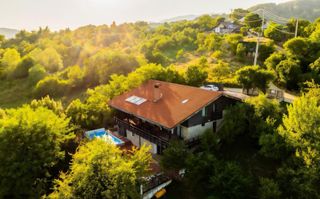 Pensiune turistică 5★ de vânzare în Băile Olănești | Proprietate premium - Poză 2