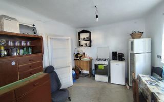 Casa Batraneasca cu 1410 mp teren, Cocorastii MIslii. - Poză 5