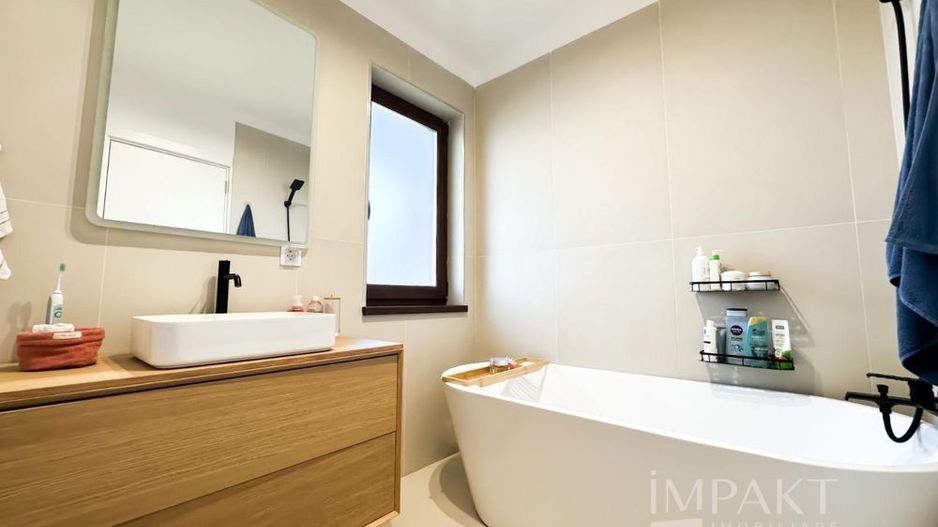 Casa superba la vanzare, situata in Dezmir! - Poză 5